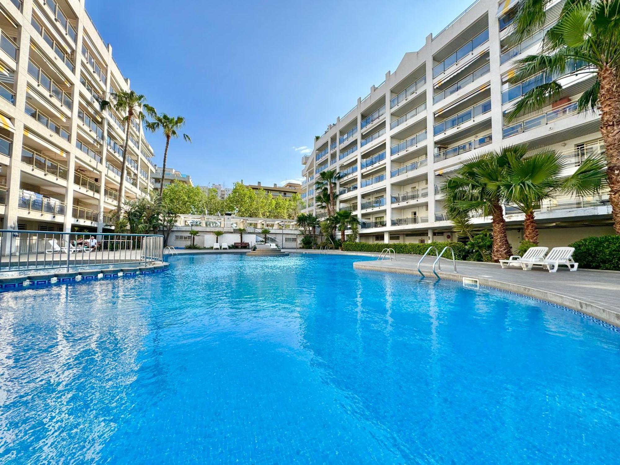 Mediterranean Way - Michelangelo Apartment Салоу Екстериор снимка