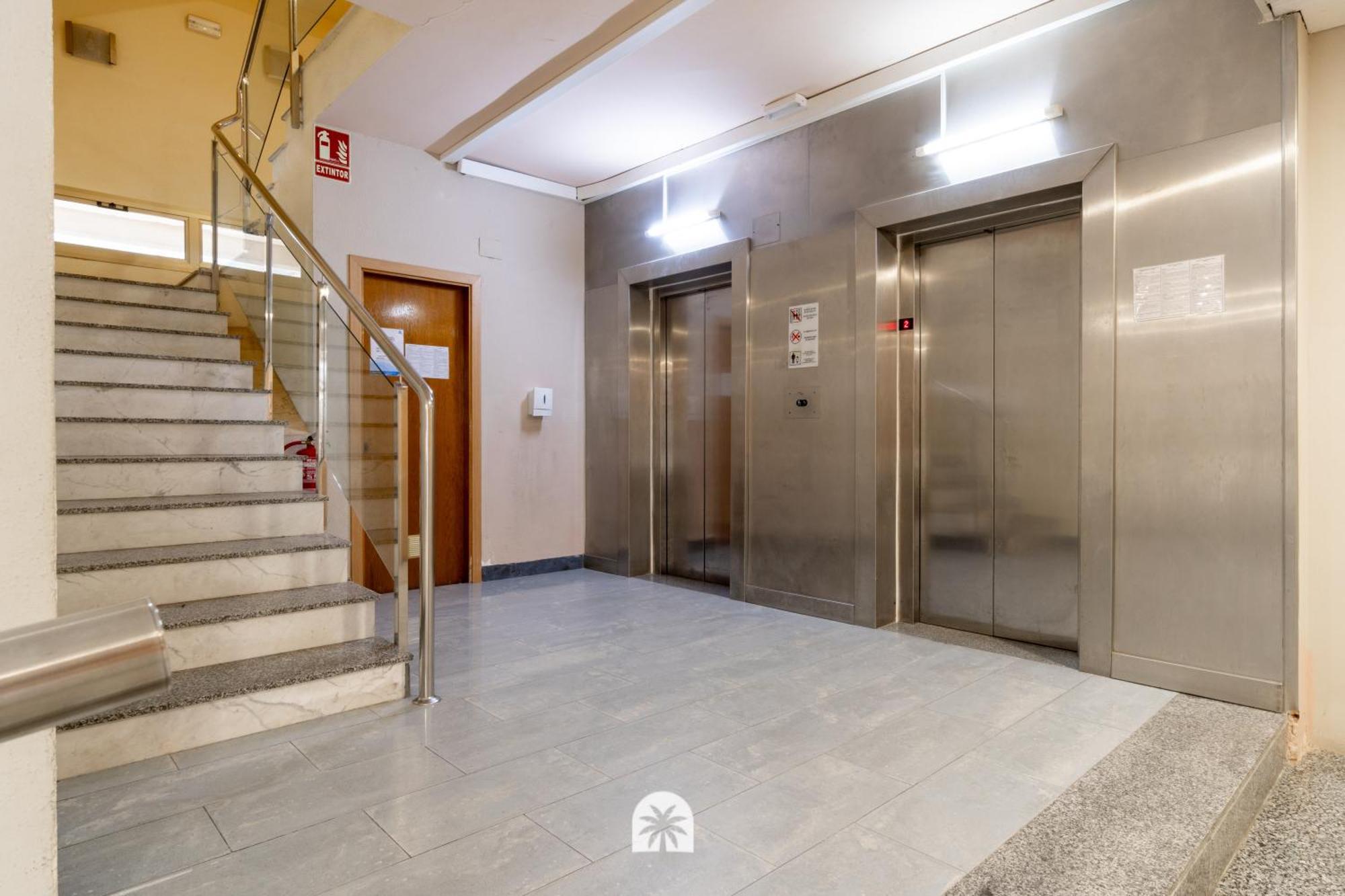 Mediterranean Way - Michelangelo Apartment Салоу Екстериор снимка